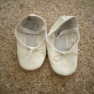 Ballet shoes 8 toddler never worn